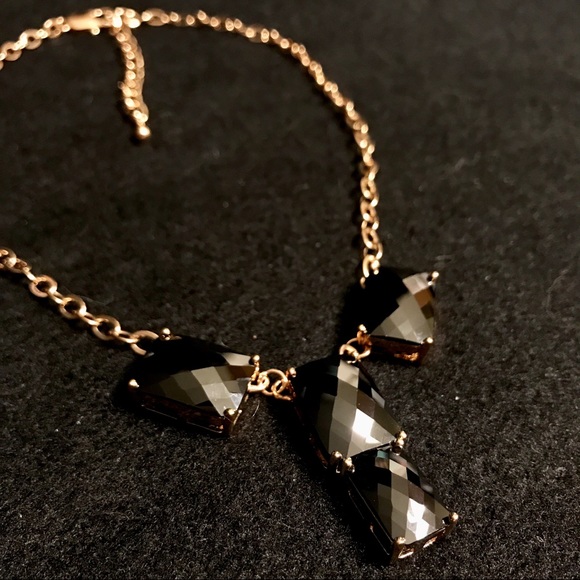 Grand Black Crystal and Gold Necklace - Picture 1 of 2